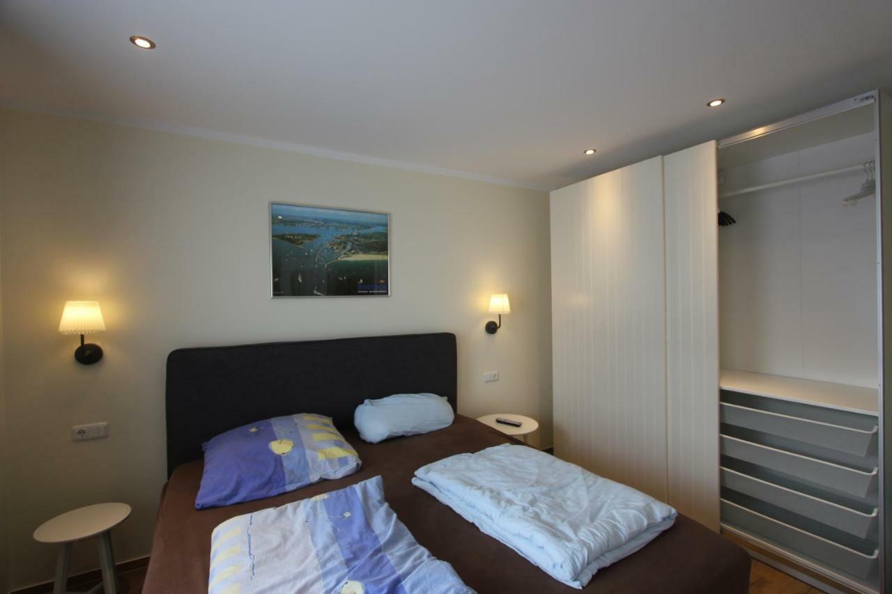 In Warnemuende, Friedrich-franz-strasse 11 Apartment *