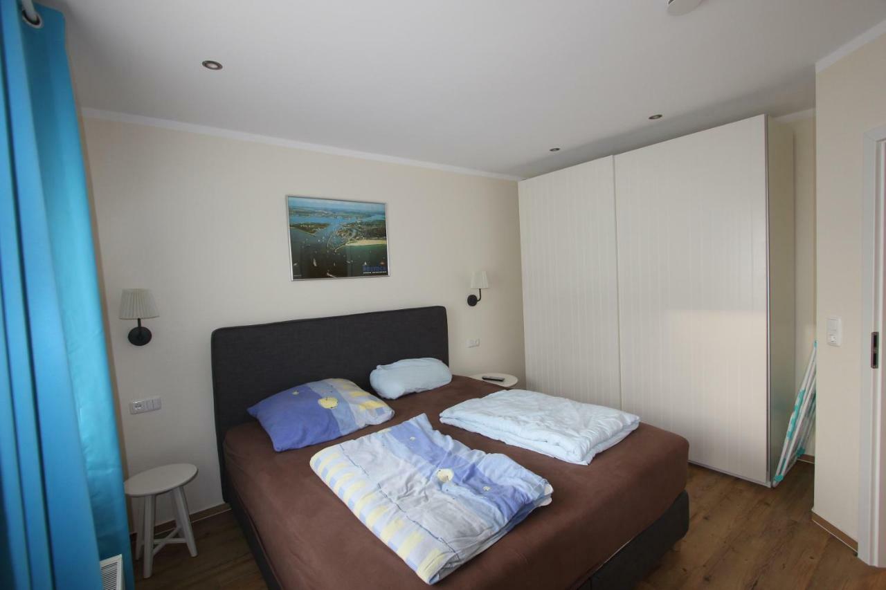 In Warnemuende, Friedrich-franz-strasse 11 Apartment *