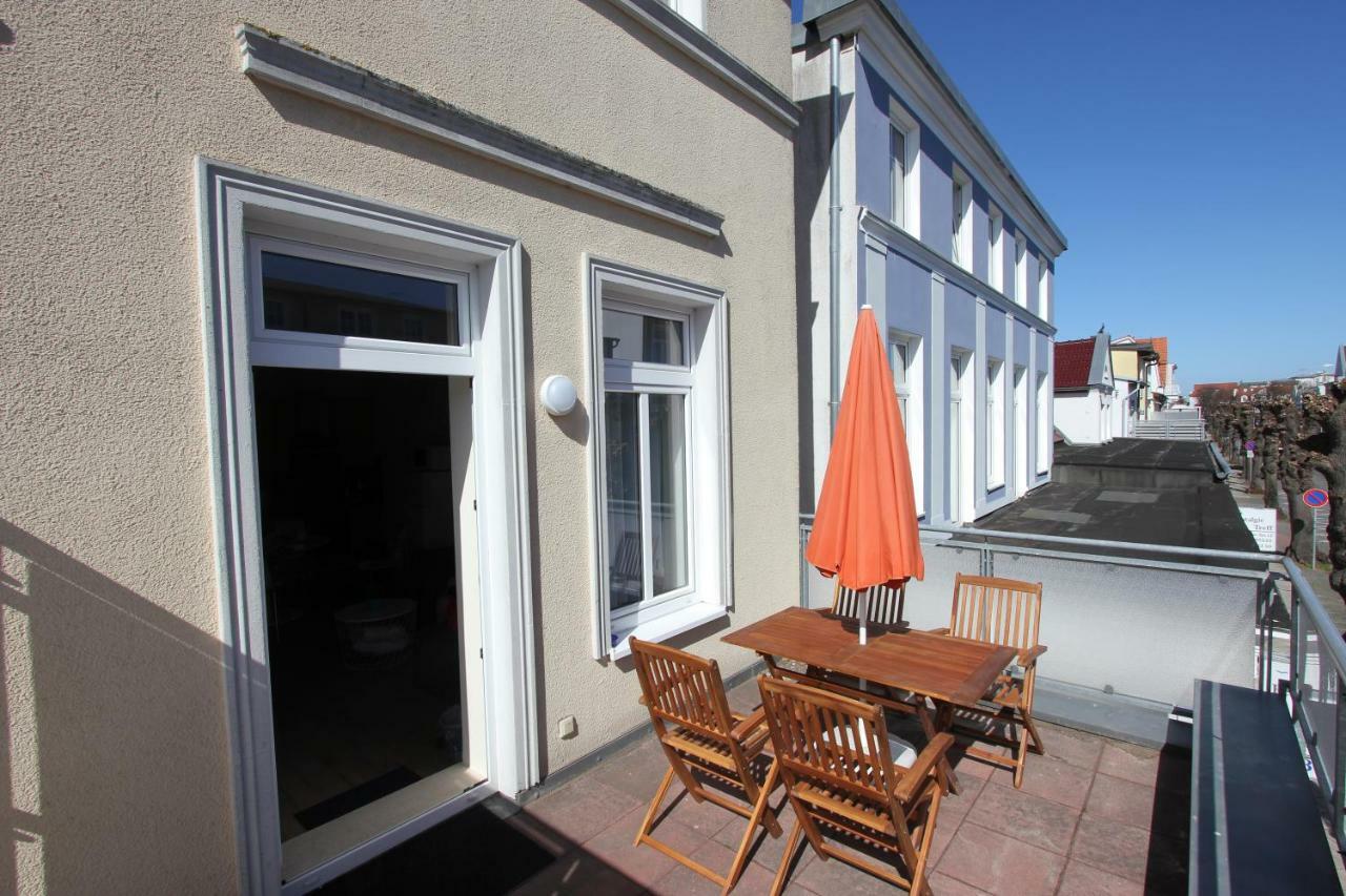 In Warnemuende, Friedrich-franz-strasse 11 Apartment